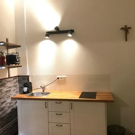 Klooster Casa Carmeli, Apartmán